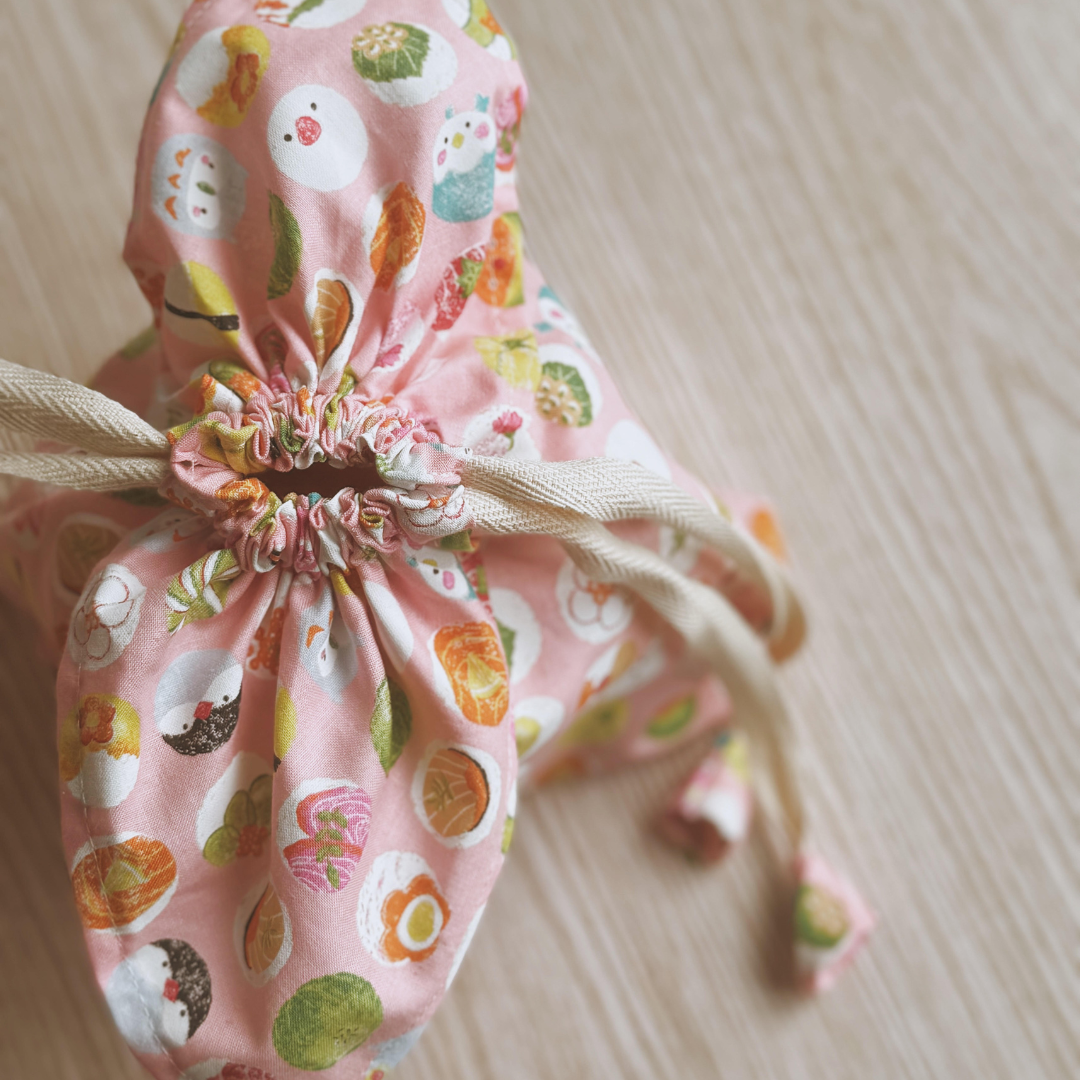 Top view of Bundle Pouch in Pink