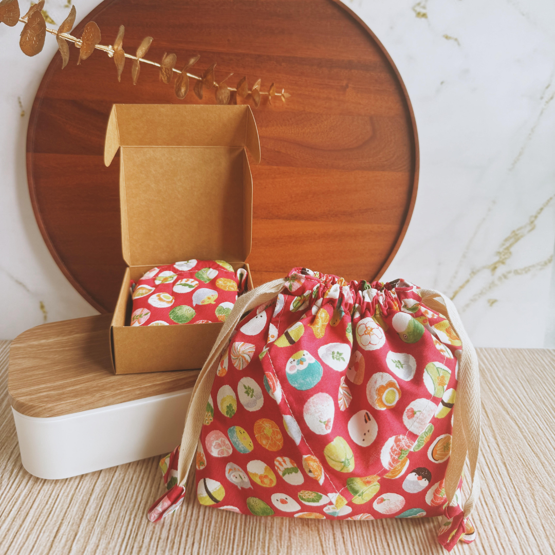 Bundle Pouch in Red with packaging box