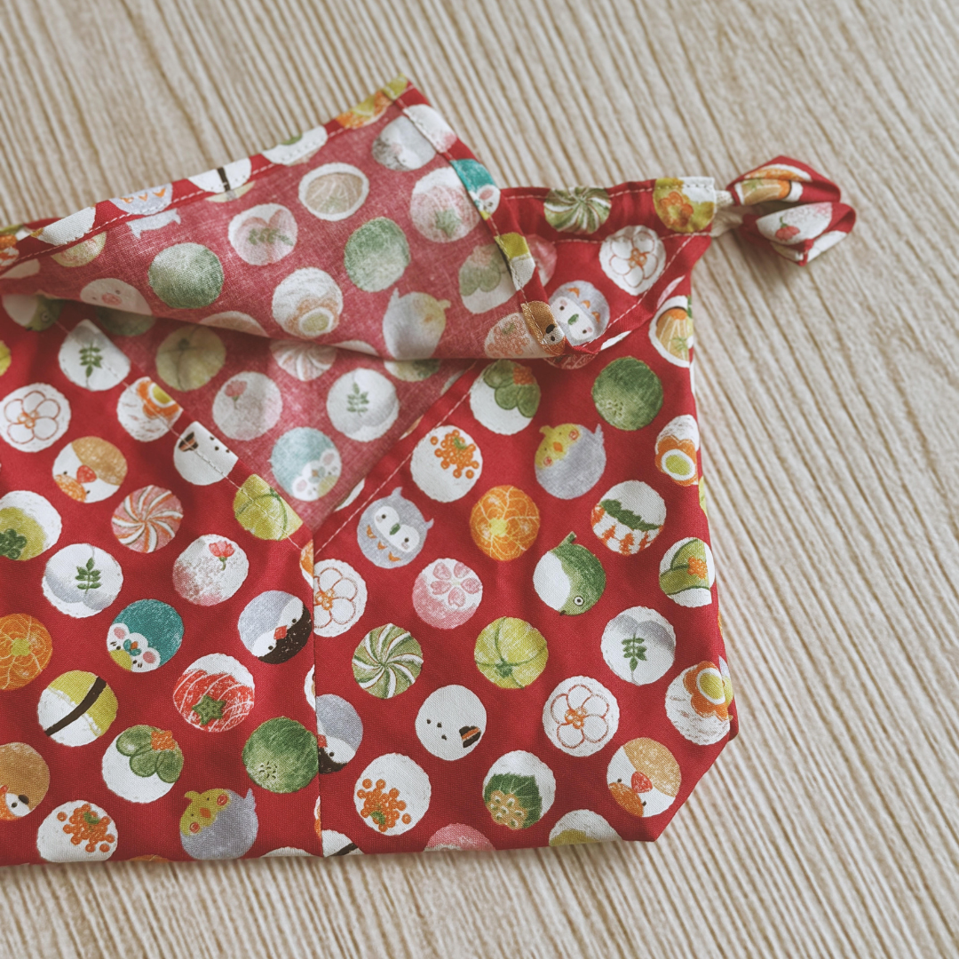 Bundle Pouch in Red with hidden pocket