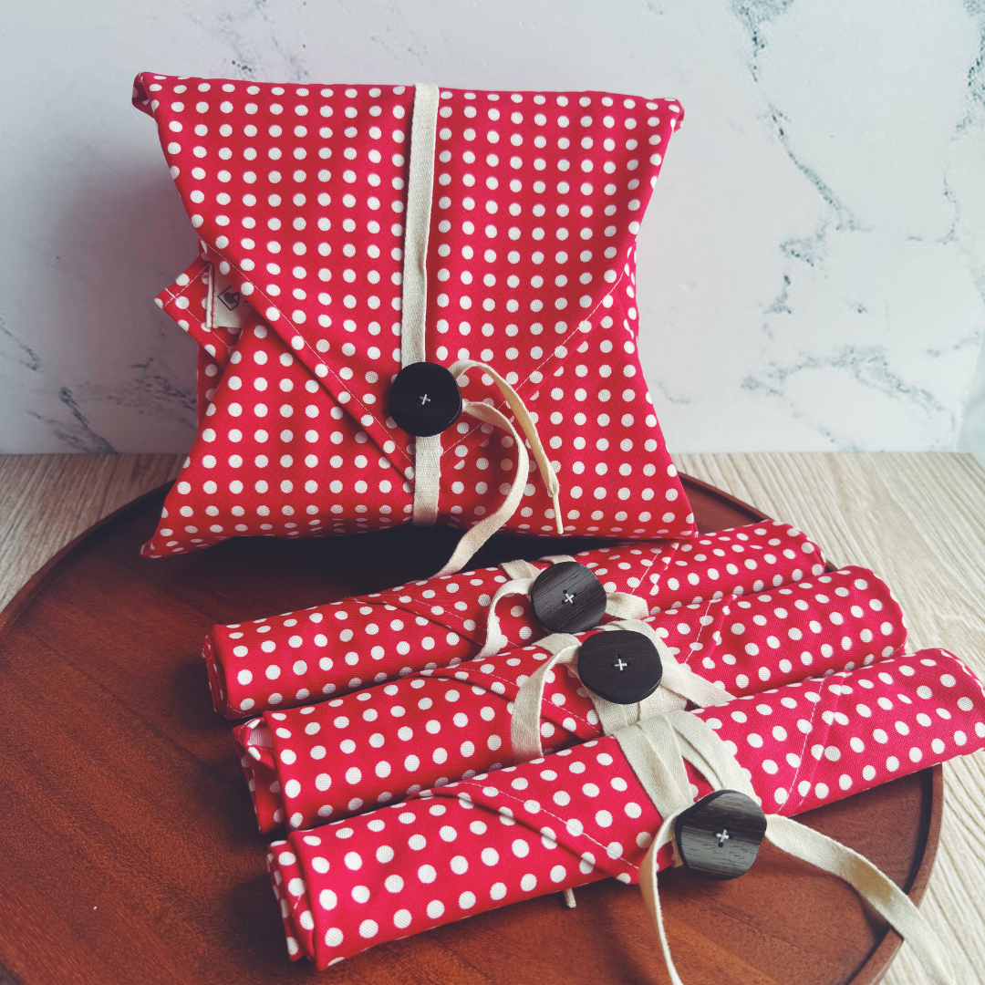 Tsutsumi Kite Wrap - Polka Dots