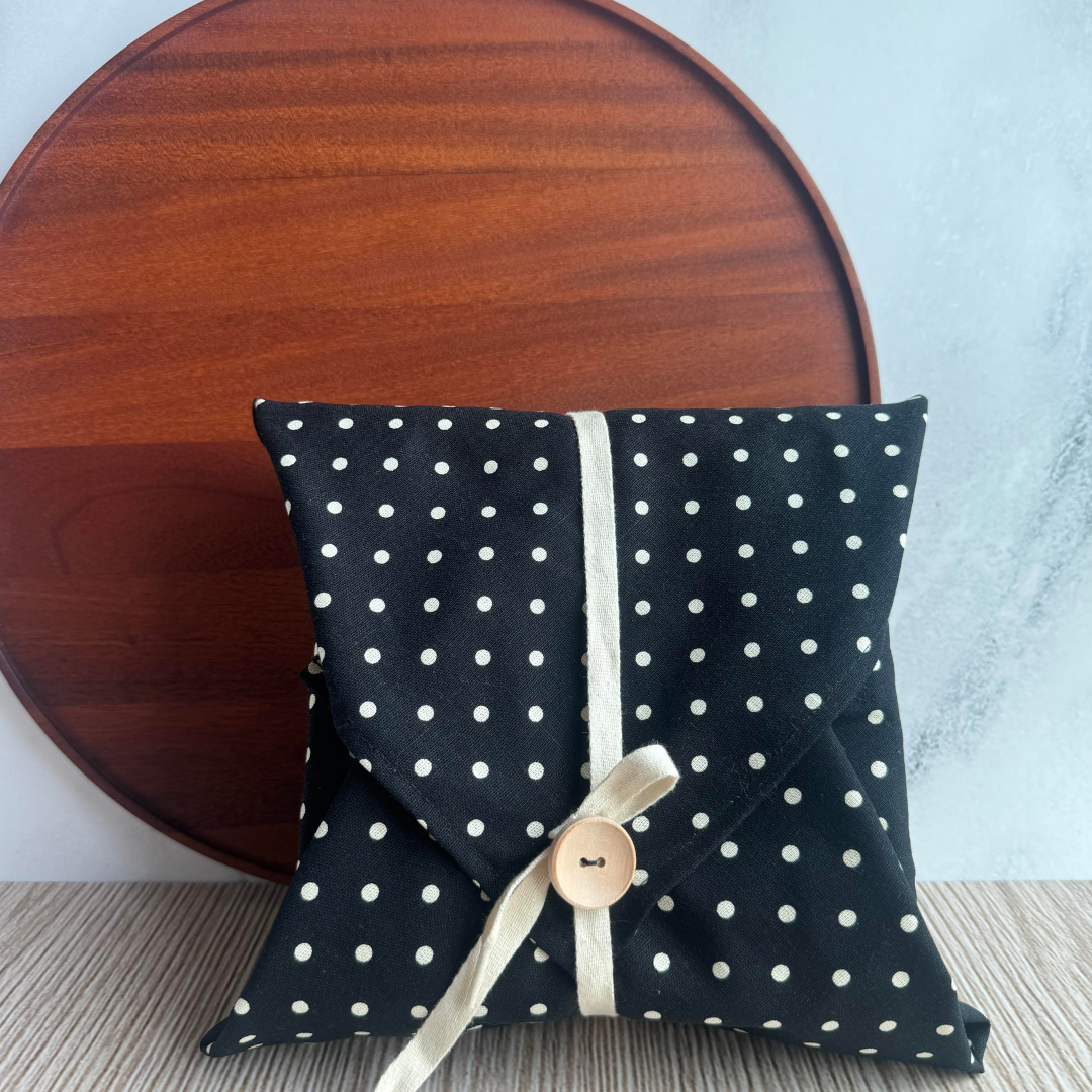 Tsutsumi Kite Wrap - Polka Dots