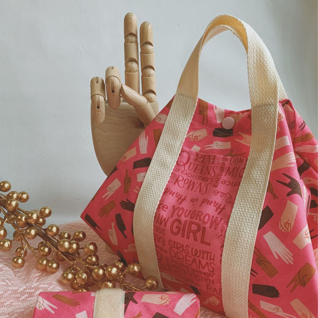 Tsutsumi Square Wrap x Handmade - Girl Power Pink