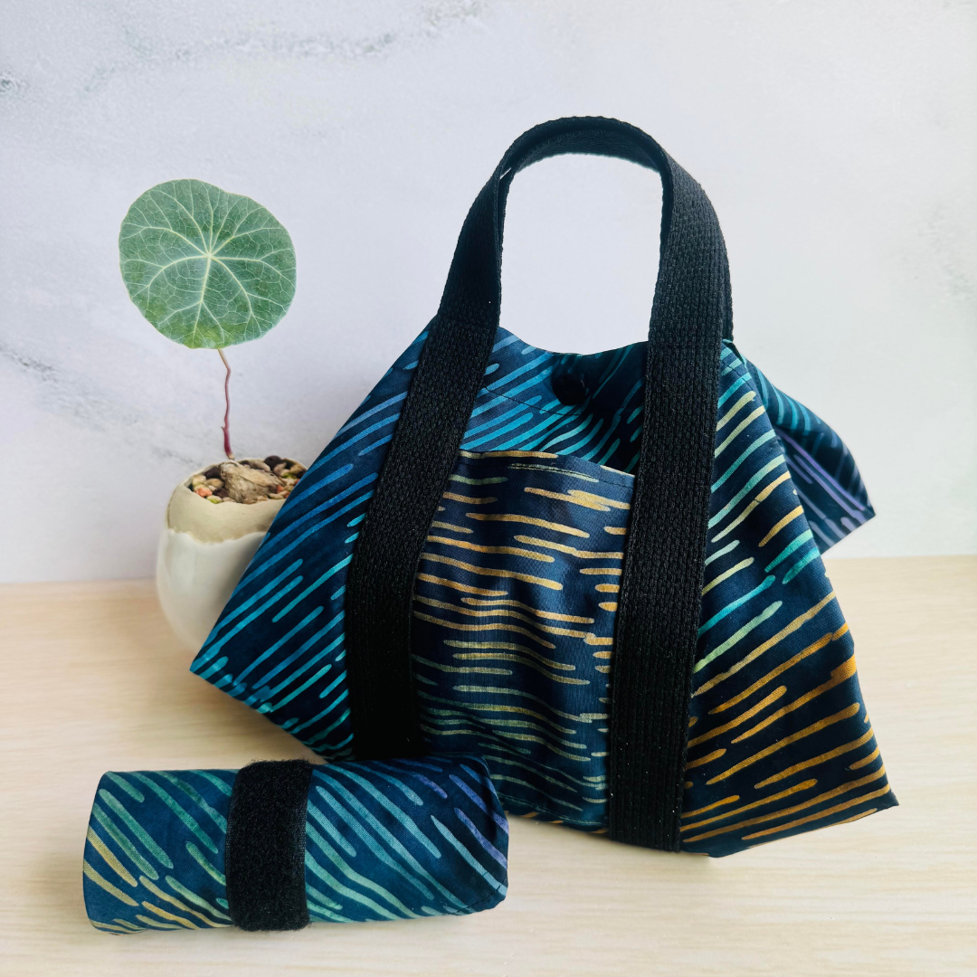 Square Wrap with handles using fabric print with lines in different colours